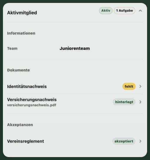 Member-App mit geöffnetem Aktivmitglied-Profil, einem fehlenden Identitätsnachweis und einem hinterlegten Versicherungsnachweis.